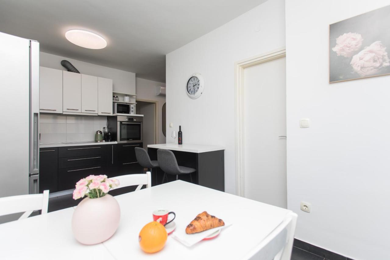 Beus Downtown Apartment Сплит Екстериор снимка