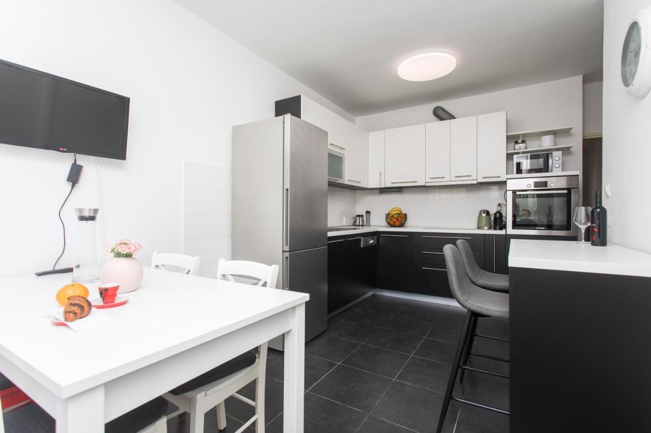 Beus Downtown Apartment Сплит Екстериор снимка